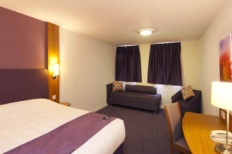 Premier Inn Bournemouth Central חדר תמונה