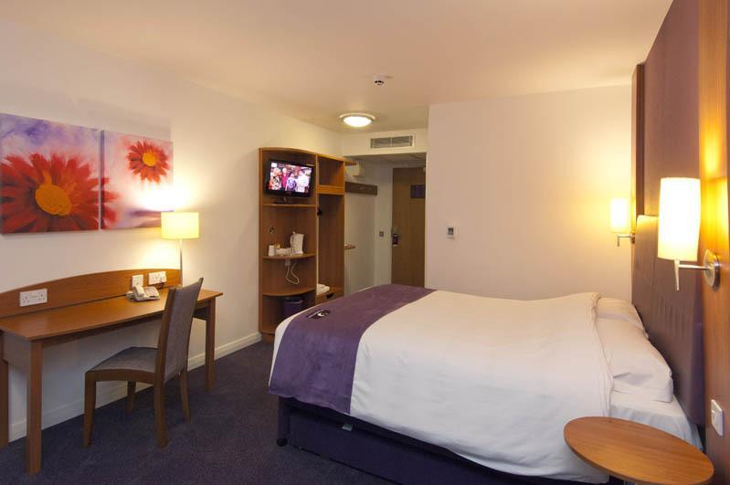 Premier Inn Bournemouth Central מראה חיצוני תמונה
